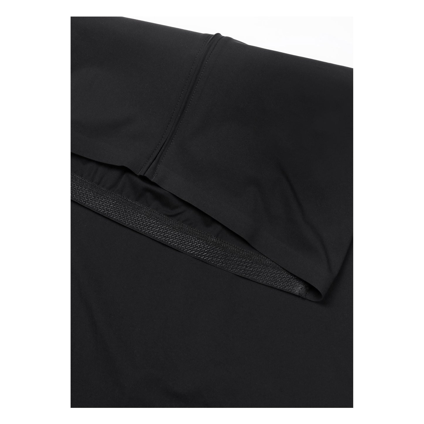 Monarch Short sleeve jersey black with sustainable fabrics from Ascender Cycling Club Zürich Switzerland Presentation Closer Look Premium Finish Front and Elite Powerband