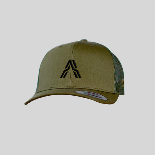 Stickerei Retro Trucker Cap Olive von Ascender Cycling Club Zürich Schweiz Vorderansicht