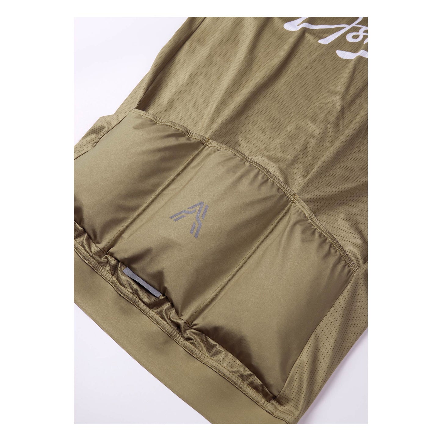 The retro-inspired Astro jersey Mystic Gold from Ascender Cycling Club Switzerland Backside View & Back Pockets