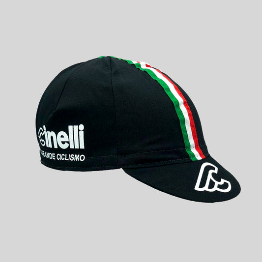 Cinelli Il Grande Ciclismo Cap Schwarz Erhältlich bei Ascendwr Cycling Club Zürich Schweiz Front Side View