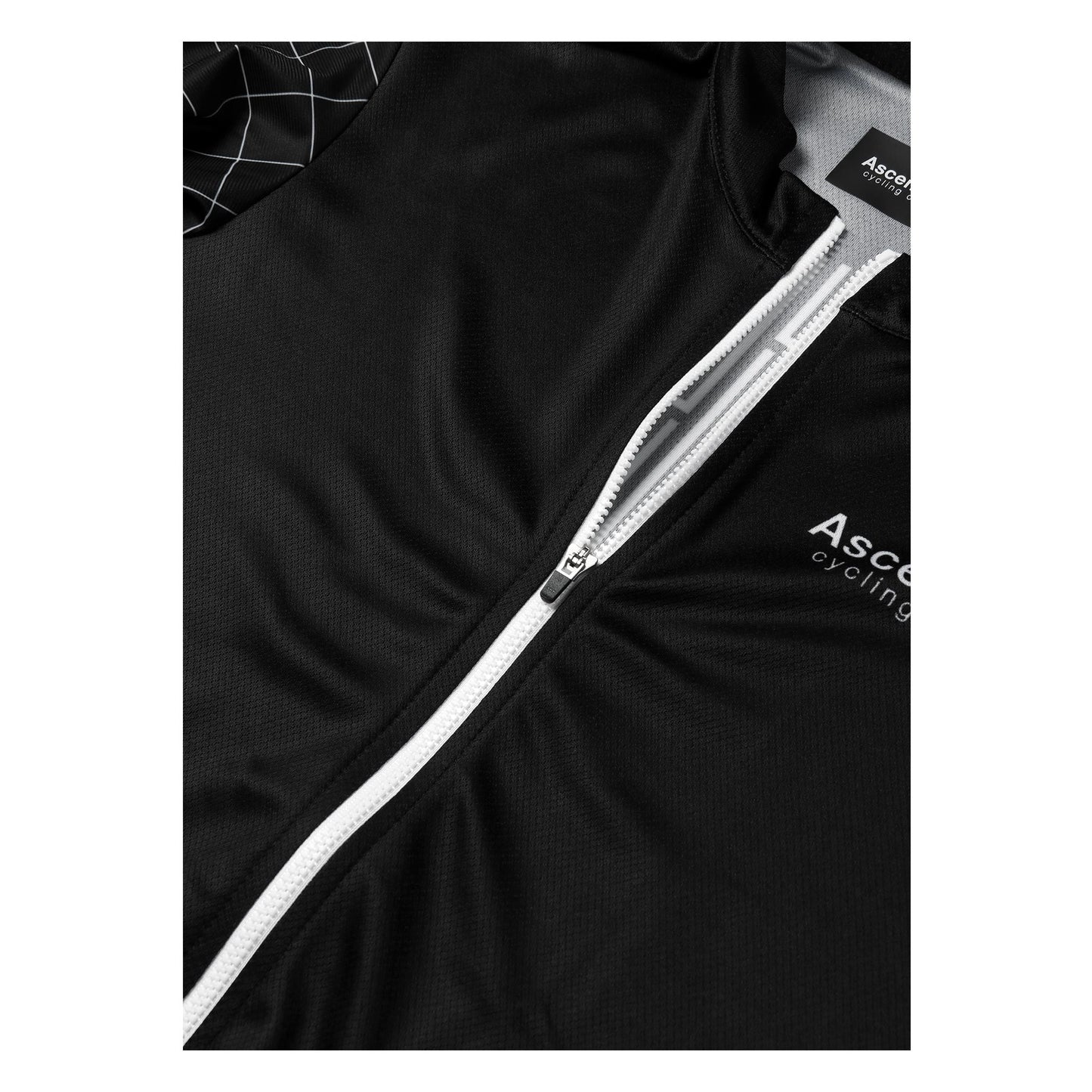 Supernova Sustainable Short Sleeves Cycling Jersey Black from Ascender Cycling Club Zürich Switzerland YKK Semi Autolock Zipper View