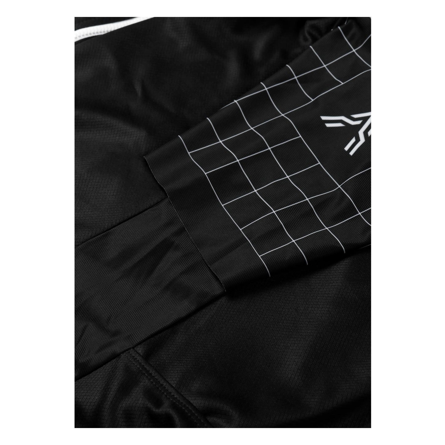 Supernova Sustainable Short Sleeves Cycling Jersey Black from Ascender Cycling Club Zürich Switzerland Soft Touch Aerodynamic Laser Cut Sleeves View