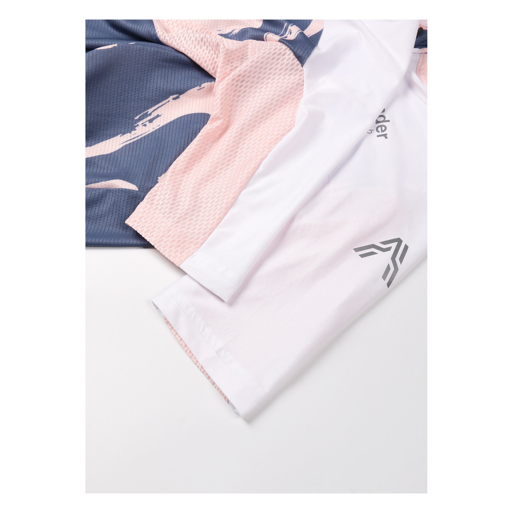 Yukimi Short Sleeve Jersey for Women by Ascender Cycling Club in Zürich Switzerland Picture Sleeves with Mesh Panel for Better Airflow and Reflective Logo