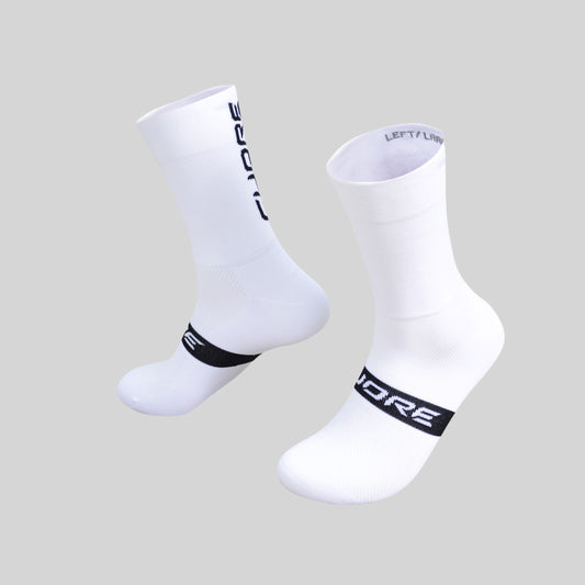 Klassische Socken Lang Unisex Weiß Ascender Cycling Club x Cuore of Switzerland